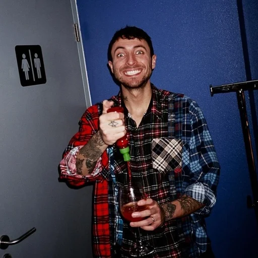 👍 Стикер «bmth» для Telegram