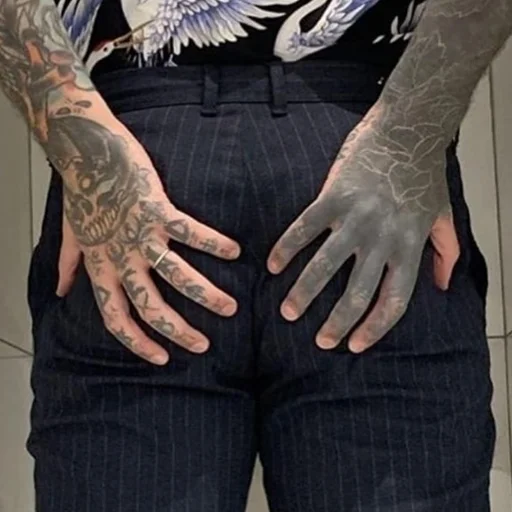 🍑 Стикер «bmth» для Telegram