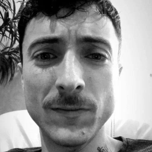 👨 Стикер «bmth» для Telegram