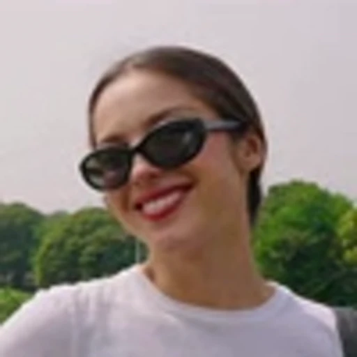 🤩 Эмодзи «Olivia Rodrigo» для Telegram
