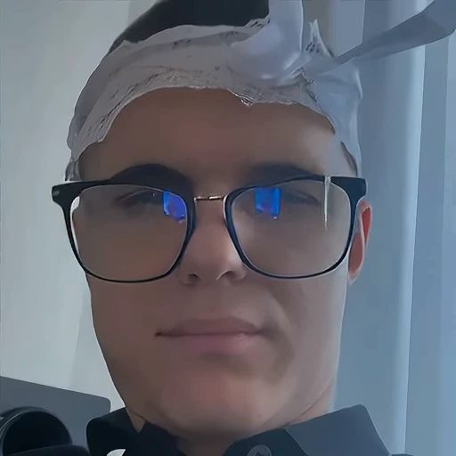 🤓 Стикер «𝗕𝗨𝗟𝗘𝗩𝗔𝗧𝗥» для Telegram