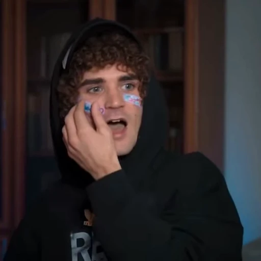 👏 Стикер «163onmyneck» для Telegram
