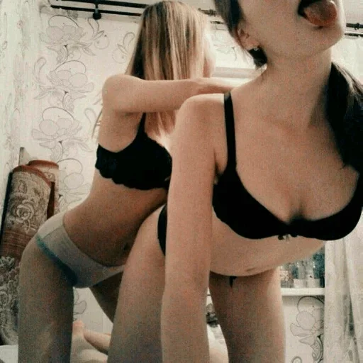 😜 Стикер «Open your door» для Telegram