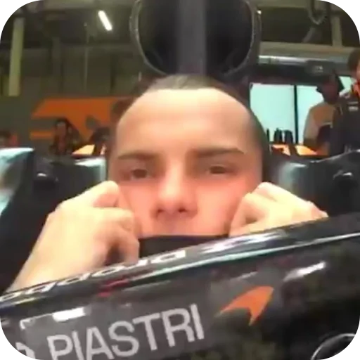 🤳 Стикер «Oscar pastry loh» для Telegram
