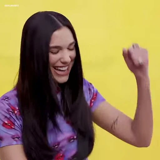 🌱 Стикер «Dua Lipa» для Telegram