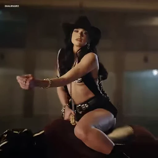 🌱 Стикер «Dua Lipa» для Telegram