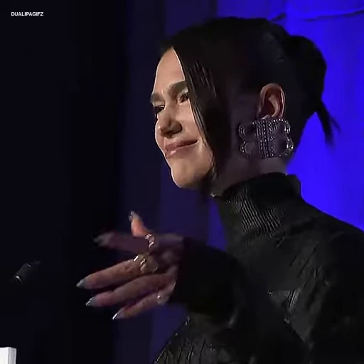 🌱 Стикер «Dua Lipa» для Telegram