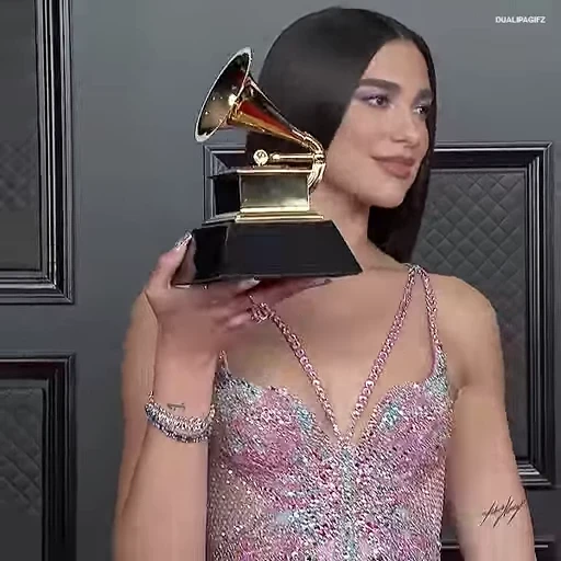 🌱 Стикер «Dua Lipa» для Telegram