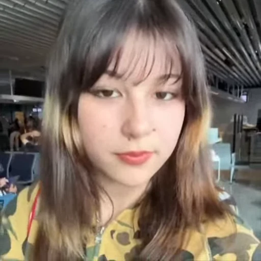 🤩 Стикер «Алиса Лью» для Telegram