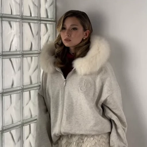 🤩 Стикер «Камилла Валиева» для Telegram