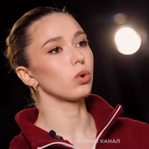 🤩 Стикер «Камилла Валиева» для Telegram