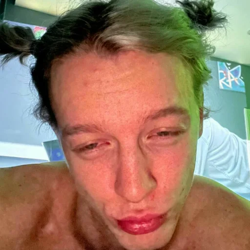 🤤 Стикер «Парадеевич» для Telegram