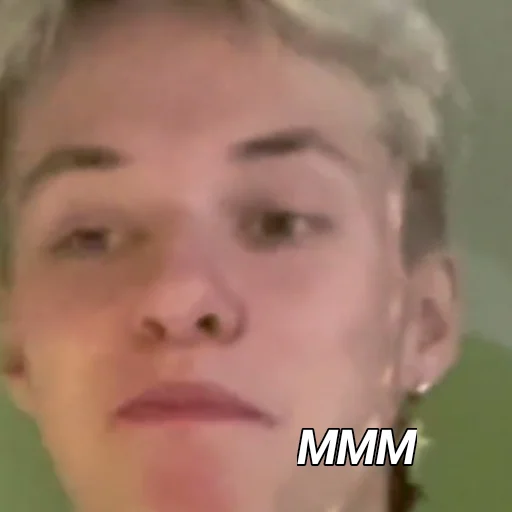 🤔 Стикер «ХАЙ БЕАЧ» для Telegram