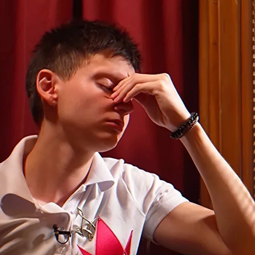 🤦‍♀ Стикер «пацанки» для Telegram