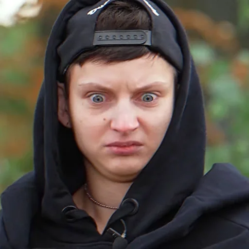 😳 Стикер «пацанки» для Telegram
