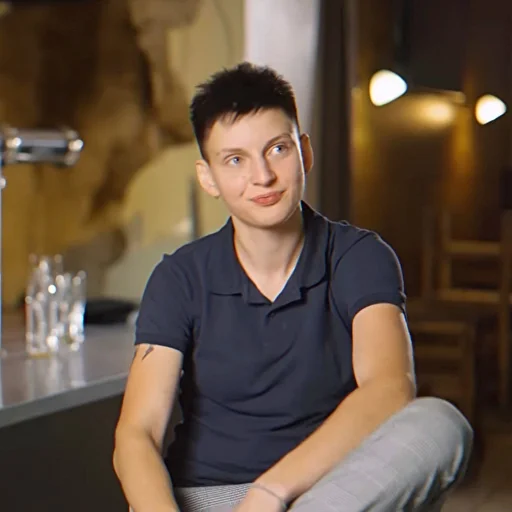 😳 Стикер «пацанки» для Telegram