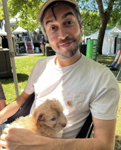 😳 Стикер «Alex G» для Telegram