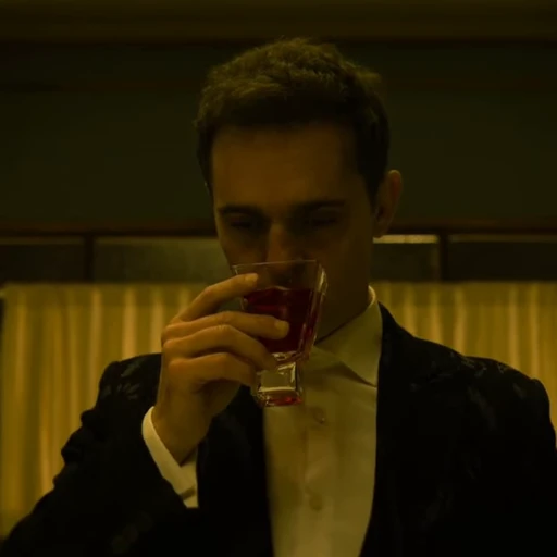 🥃 Стикер «Berlin» для Telegram