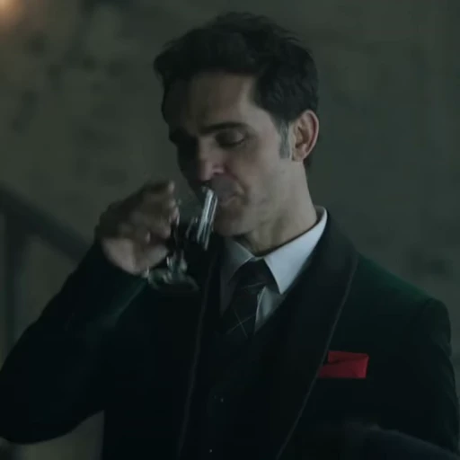 🥃 Стикер «Berlin» для Telegram