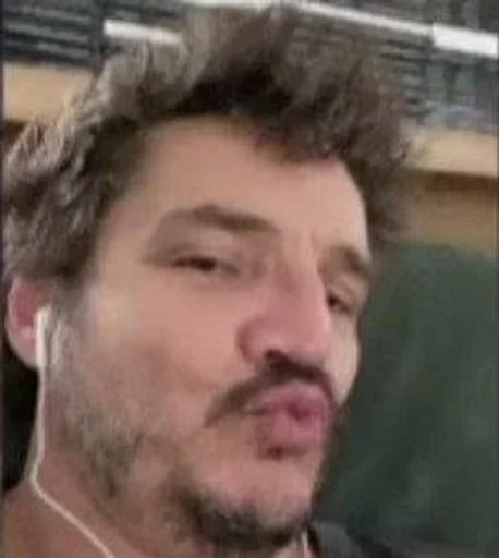 😘 Стикер «Pedro Paskal» для Telegram
