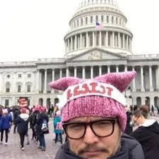 🌷 Стикер «Pedro Paskal» для Telegram