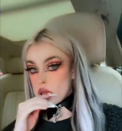 🍼 Стикер «Mood 4» для Telegram