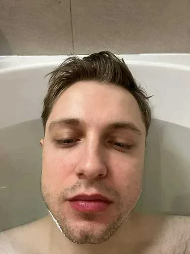😭 Стикер «Стинтлер» для Telegram