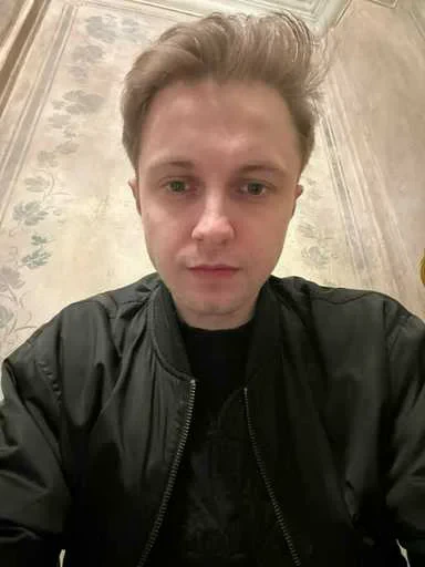 😅 Стикер «Стинтлер» для Telegram