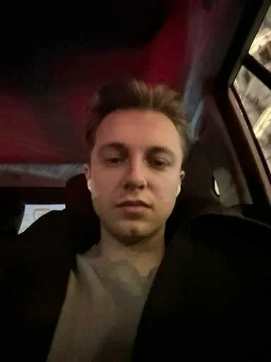 😁 Стикер «Стинтлер» для Telegram