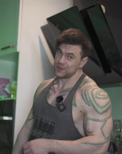 😘 Стикер «Russian Gym» для Telegram
