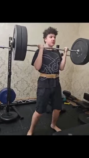 🙈 Стикер «Russian Gym» для Telegram