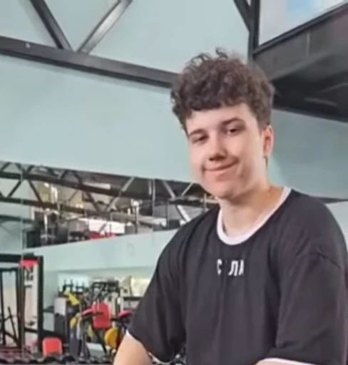 😏 Стикер «Russian Gym» для Telegram