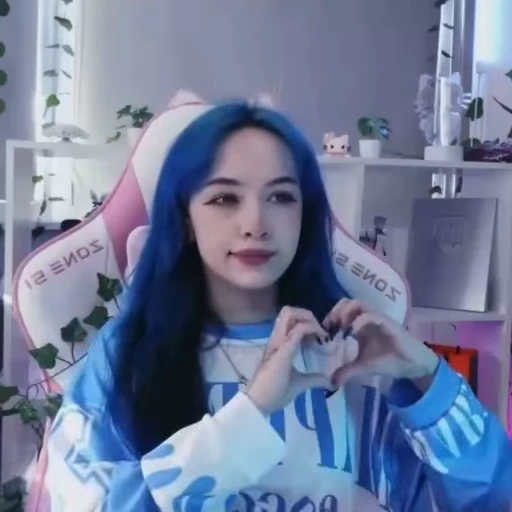 💗 Стикер «лиза бебрина» для Telegram