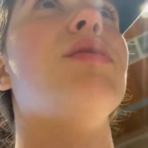 😅 Стикер «maryana ro» для Telegram