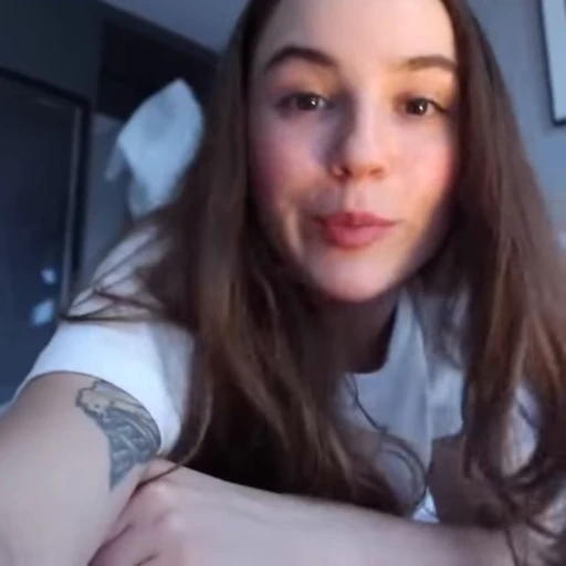 😍 Стикер «maryana ro» для Telegram