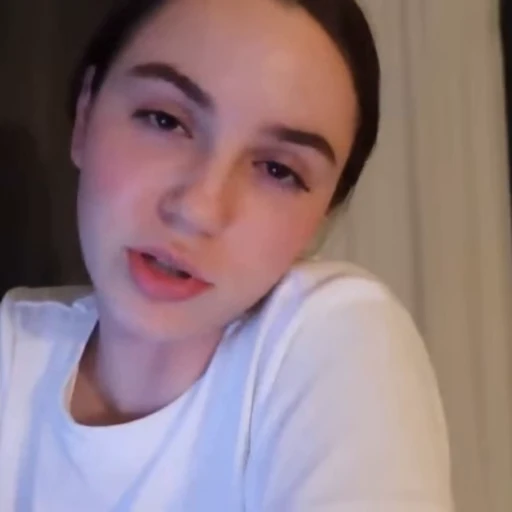 😅 Стикер «maryana ro» для Telegram