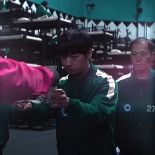 Стикер 22 𝑷𝑳𝑨𝒀𝑬𝑹 𝟏𝟐𝟓