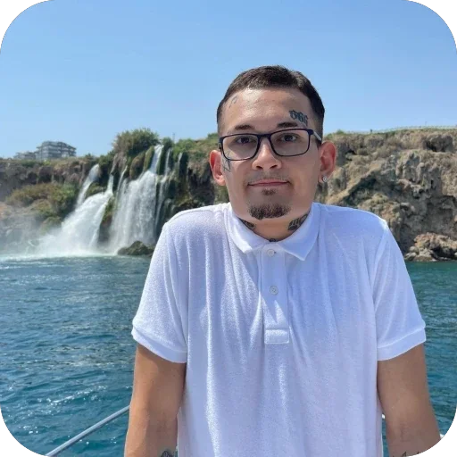 🫥 Стикер «Моргенштерн» для Telegram