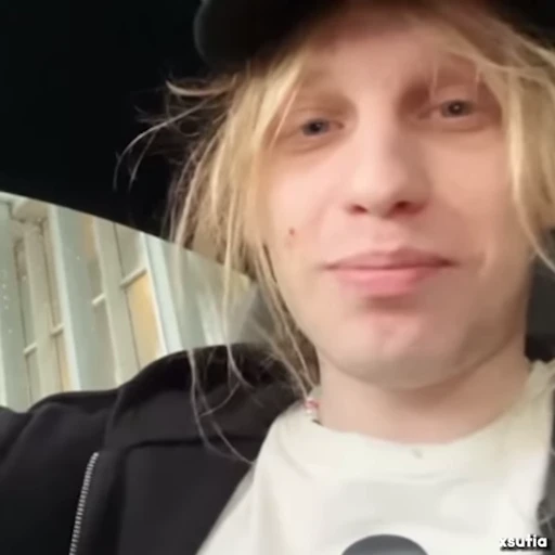 🥹 Стикер «ПЛОХОЙ ПАРЕНЬ» для Telegram