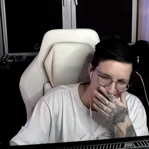 🪿 Стикер «drakeoopc» для Telegram