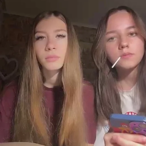 🫤 Стикер «Поля лучик света» для Telegram