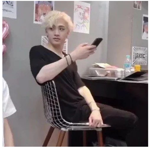 🤔 Стикер «Ban Chan Бан Чан» для Telegram
