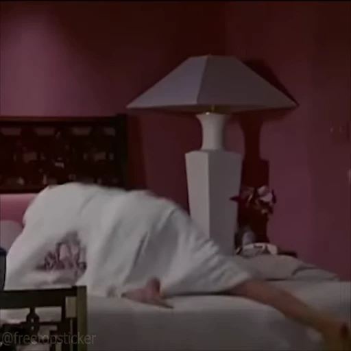 🛌 Стикер «Красотка» для Telegram