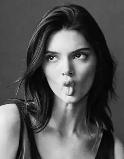 💋 Стикер «женский пак» для Telegram