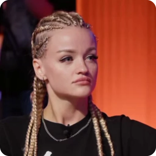 🤍 Стикер «оля кравцова пацанки» для Telegram
