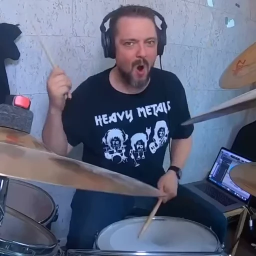 🥁 Стикер «Пушной для важных переговоров» для Telegram