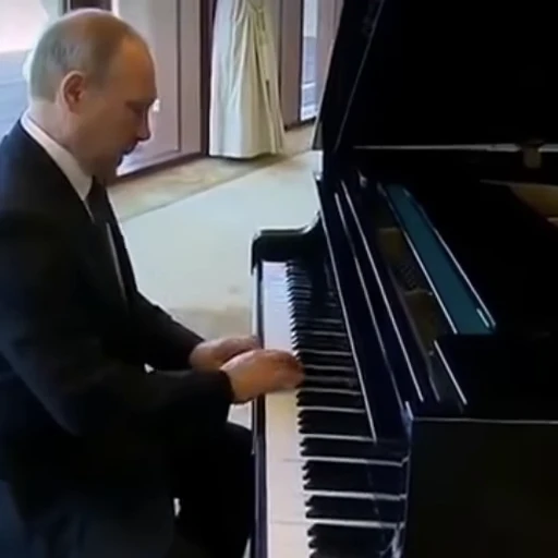 🎹 Стикер «Putin Russia» для Telegram