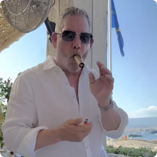🚬 Стикер «Money Деньги» для Telegram