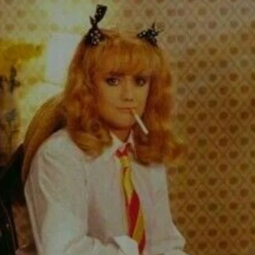 🚬 Стикер «queen shiz» для Telegram