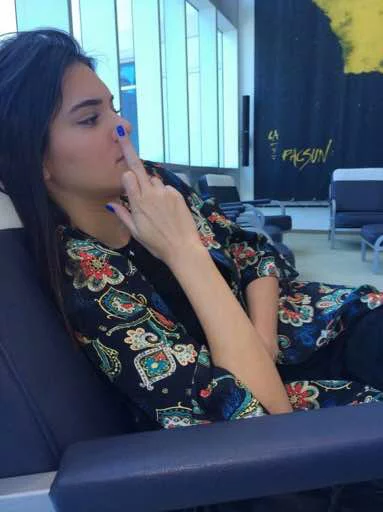 🖕 Стикер «KJ da queen» для Telegram
